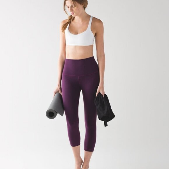 Lululemon Wunder Under Crop (Hi-Rise)Darkest Magenta - Picture 4 of 9